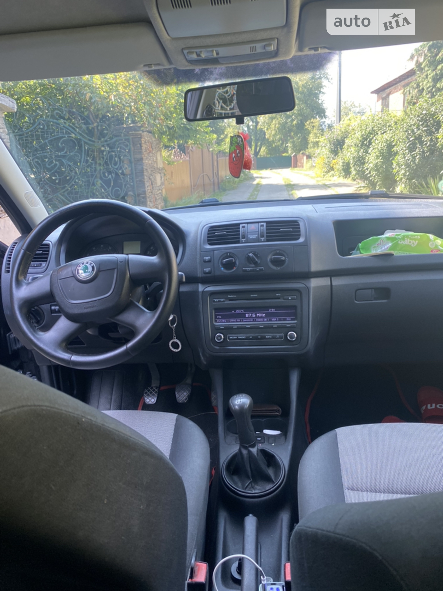 2010 Skoda Fabia - мініатюра 9