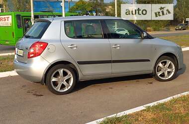 Хэтчбек Skoda Fabia 2007 в 