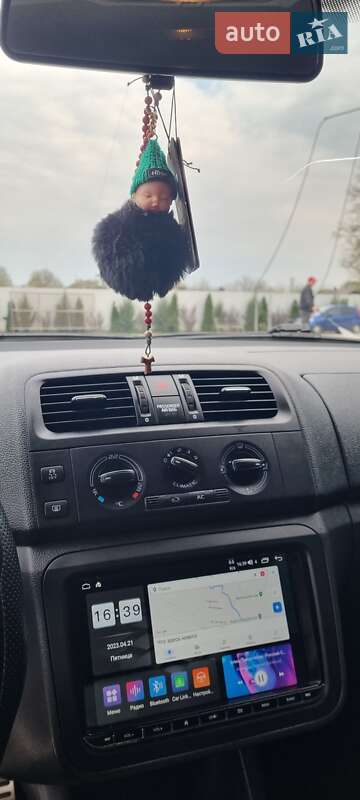 Универсал Skoda Fabia 2010 в Черновцах