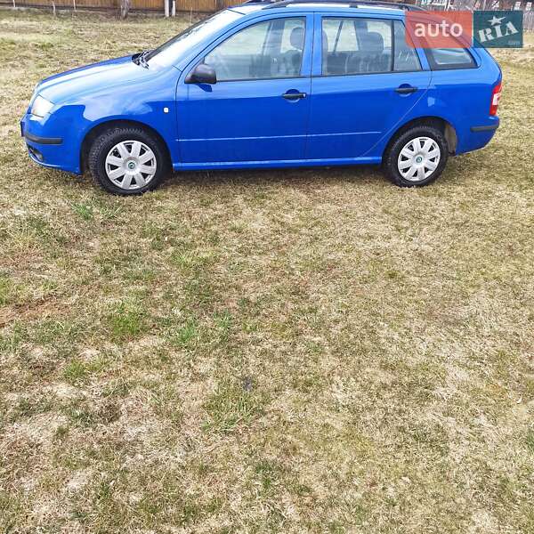 Універсал Skoda Fabia 2005 в Ужгороді