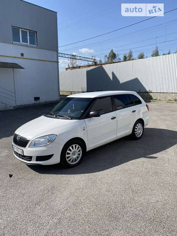 Универсал Skoda Fabia 2010 в Сваляве