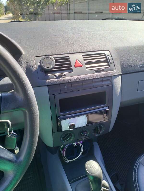 Хетчбек Skoda Fabia 2001 в Кривому Розі