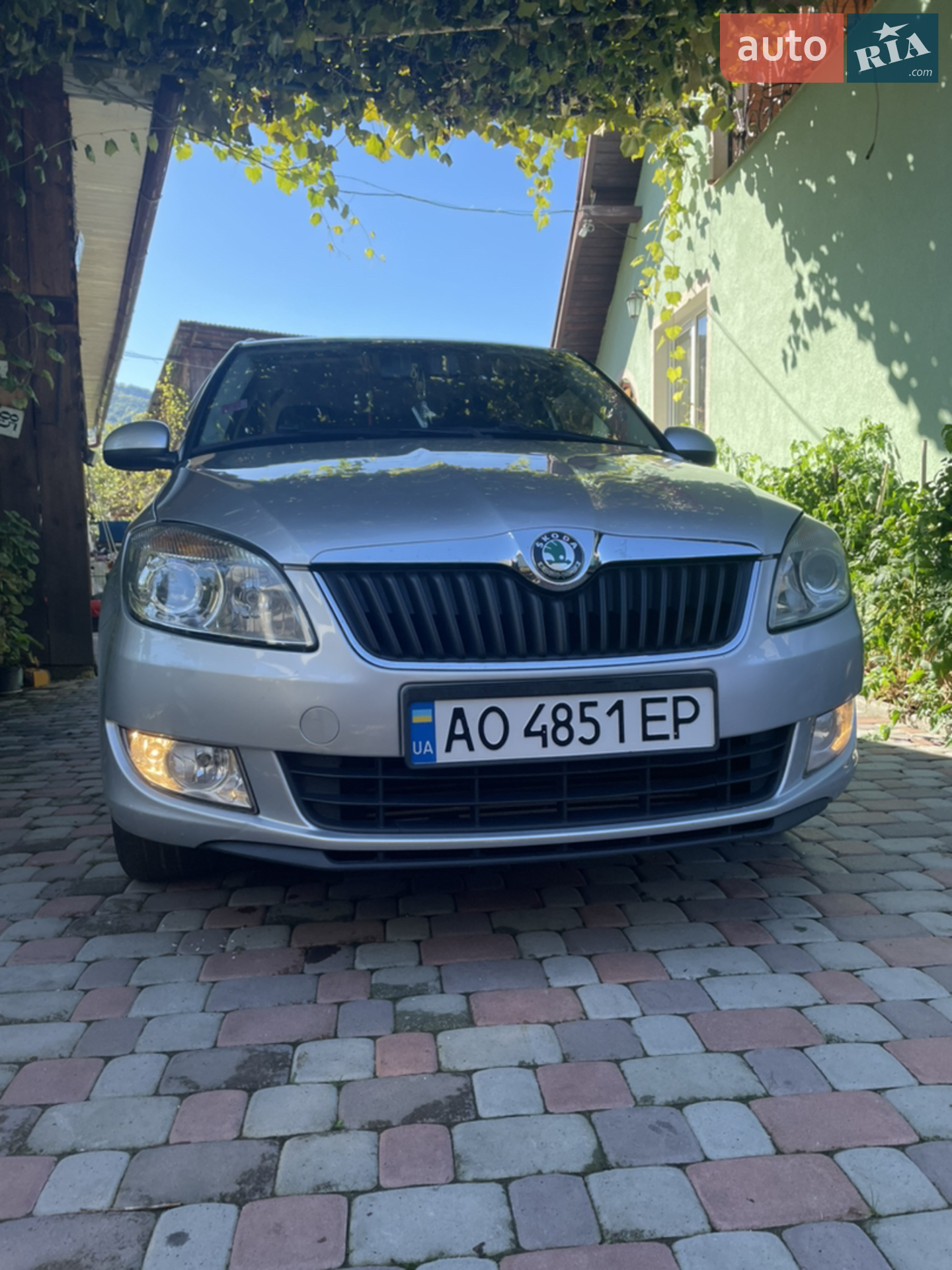 2011 Skoda Fabia - мініатюра 2