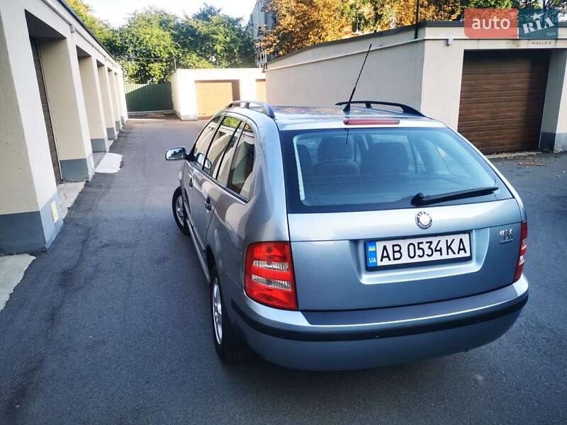 Универсал Skoda Fabia 2003 в Виннице