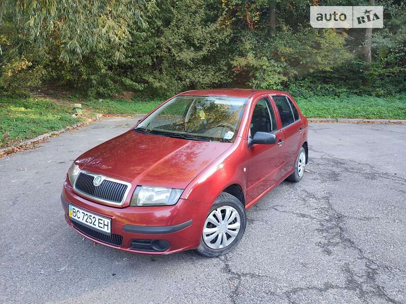 Хетчбек Skoda Fabia 2006 в 