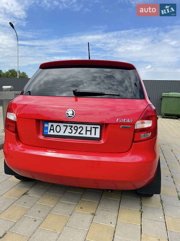 Універсал Skoda Fabia 2013 в Ужгороді