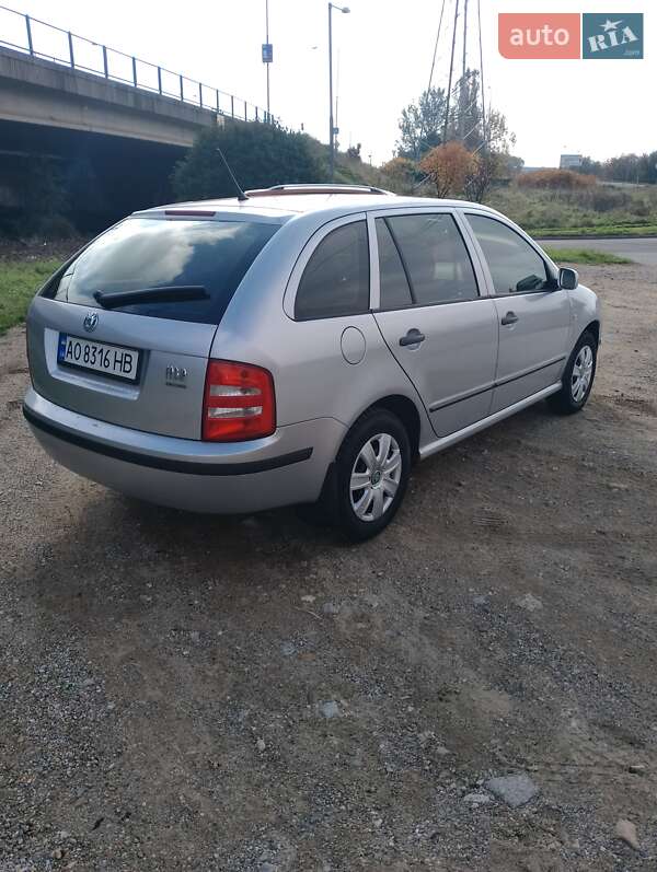 Универсал Skoda Fabia 2002 в Ужгороде