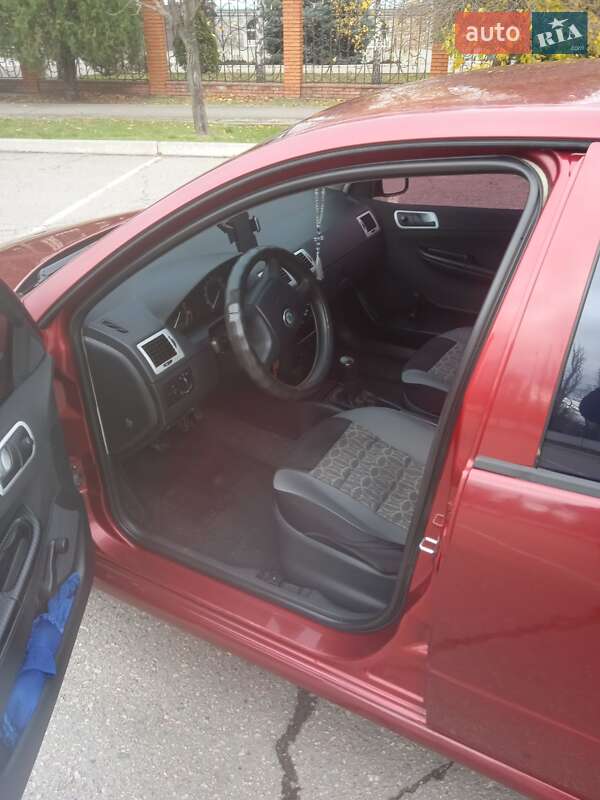 Хэтчбек Skoda Fabia 2006 в Кривом Роге