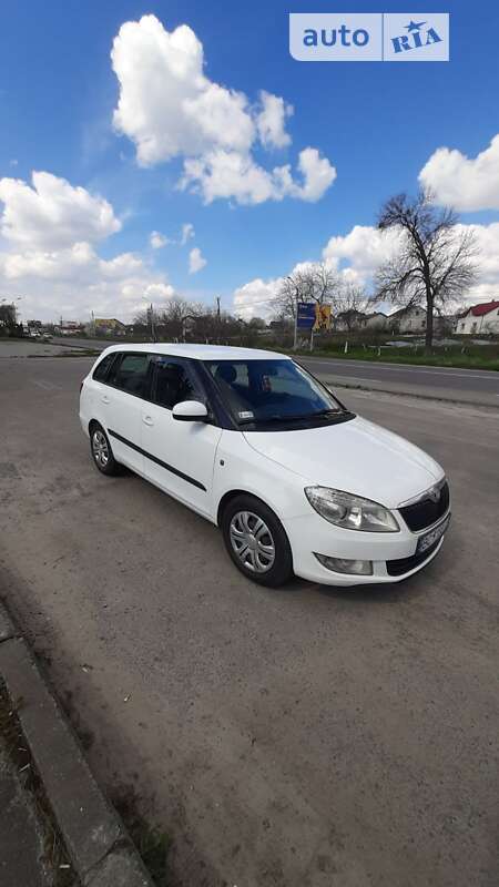 Универсал Skoda Fabia 2010 в Львове