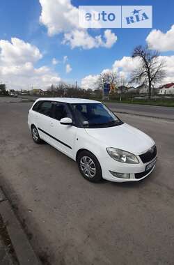 Универсал Skoda Fabia 2010 в Львове