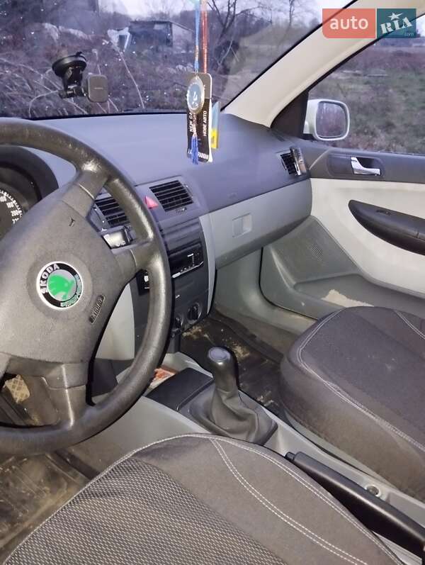 Универсал Skoda Fabia 2002 в Любаре