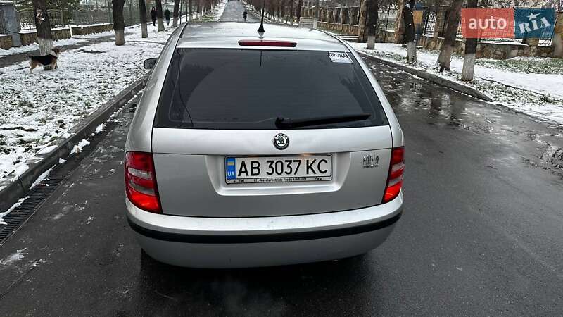 Універсал Skoda Fabia 2001 в Ямполі