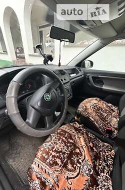 Хэтчбек Skoda Fabia 2011 в Тячеве