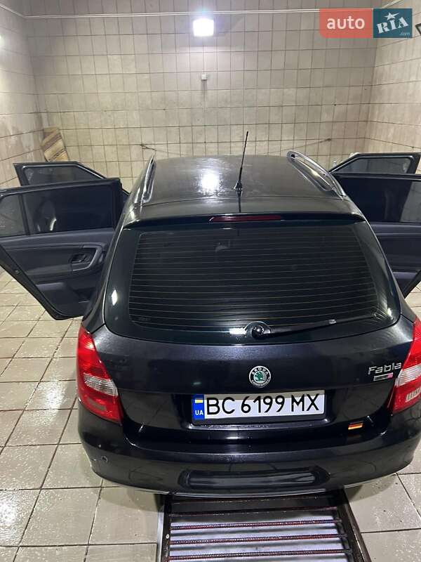 Универсал Skoda Fabia 2009 в Львове