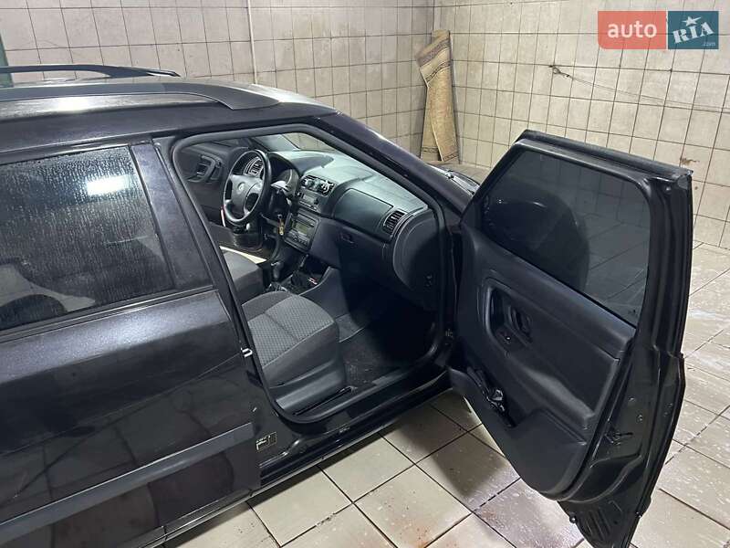 Универсал Skoda Fabia 2009 в Львове