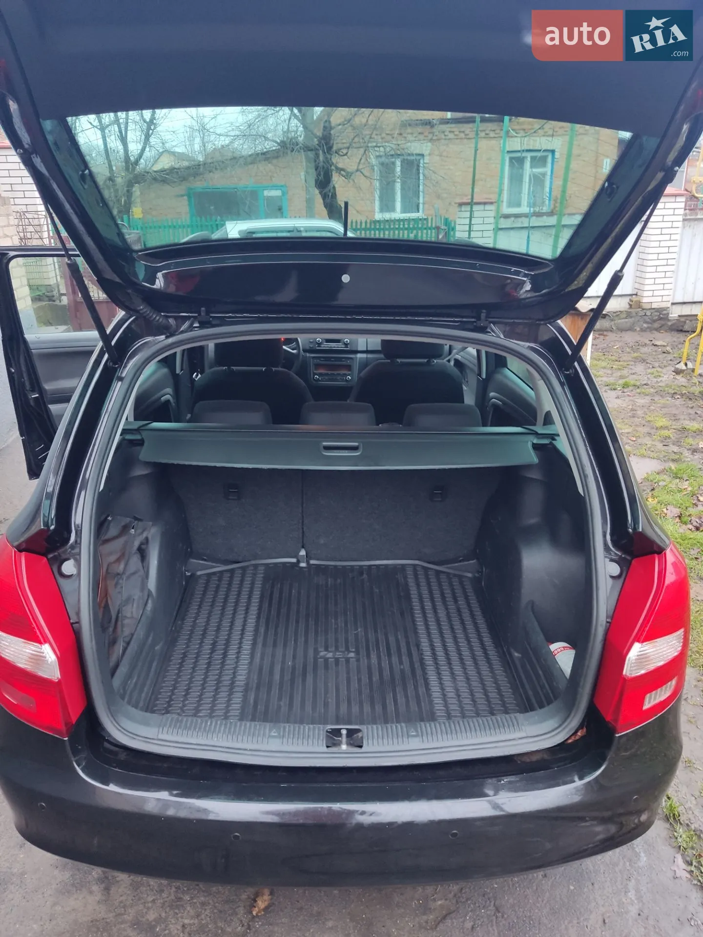 2012 Skoda Fabia - мініатюра 12