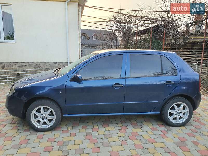 Хэтчбек Skoda Fabia 2000 в Ужгороде