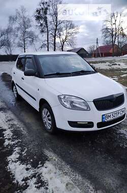 Хэтчбек Skoda Fabia 2008 в Ромнах