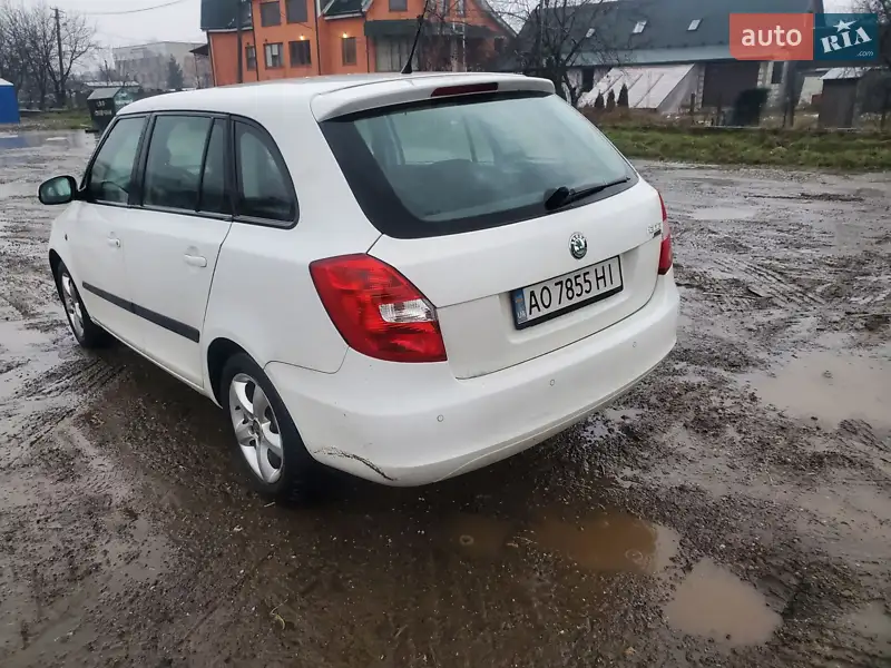 Skoda Fabia 2010 VIN TMBJJ25J7B3103965 фото оголошення 9 з 50