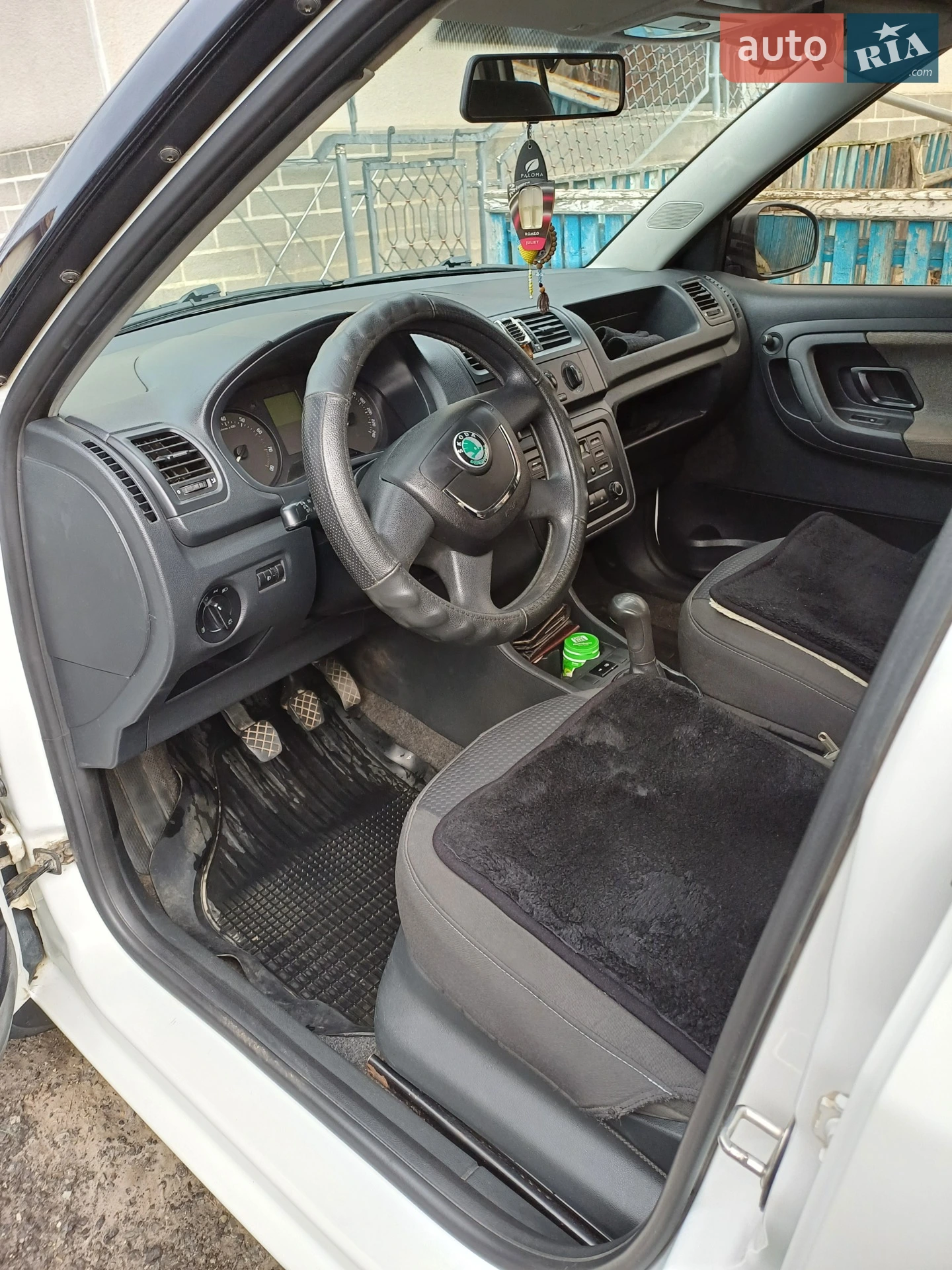 2011 Skoda Fabia - мініатюра 9