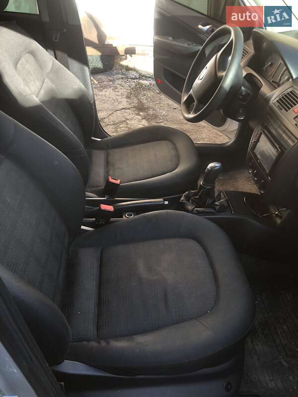 Хетчбек Skoda Fabia 2006 в Білій Церкві