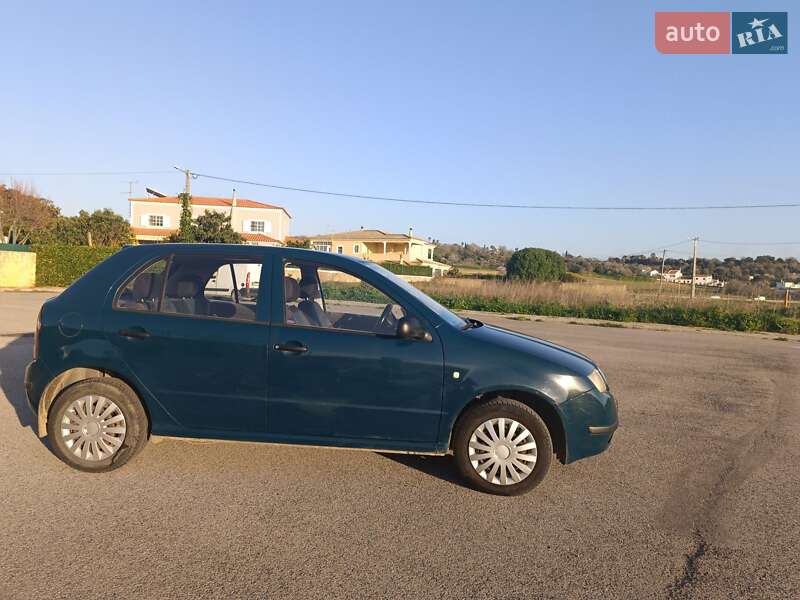 Хетчбек Skoda Fabia 2001 в Запоріжжі