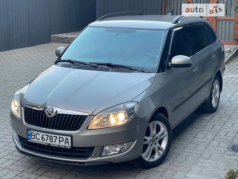 Універсал Skoda Fabia 2010 в Львові