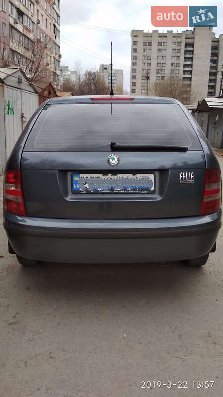 Універсал Skoda Fabia 2006 в Дніпрі