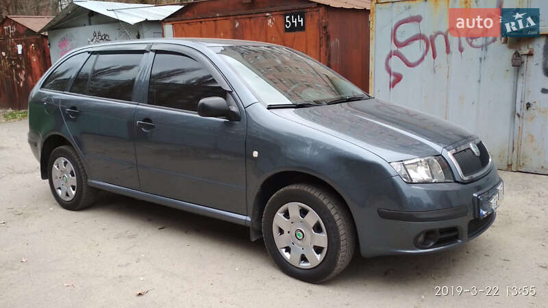 Універсал Skoda Fabia 2006 в Дніпрі