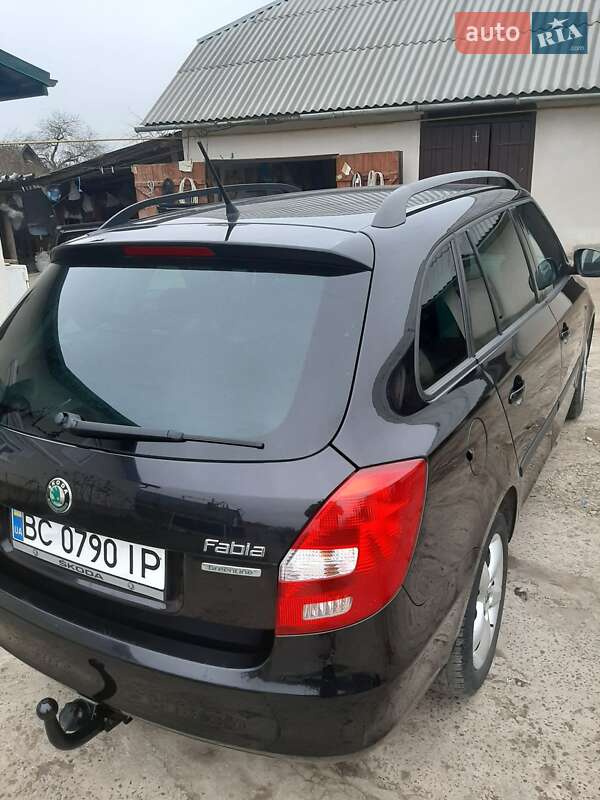 Універсал Skoda Fabia 2011 в Копичинці