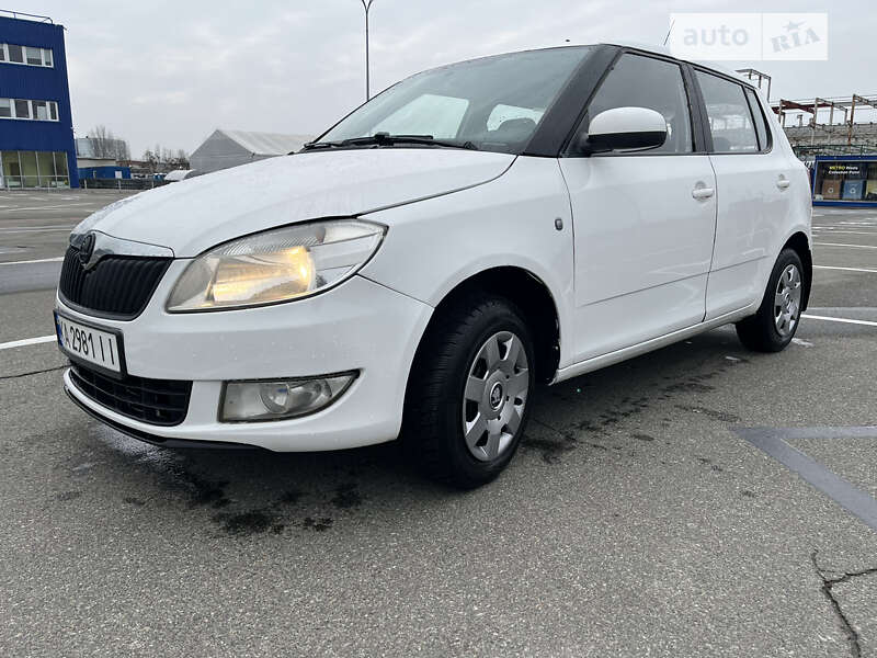 Хэтчбек Skoda Fabia 2012 в Киеве
