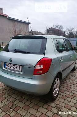 Хэтчбек Skoda Fabia 2011 в Ужгороде