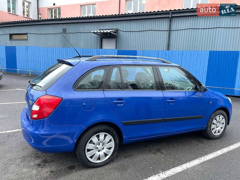 Універсал Skoda Fabia 2009 в Луцьку