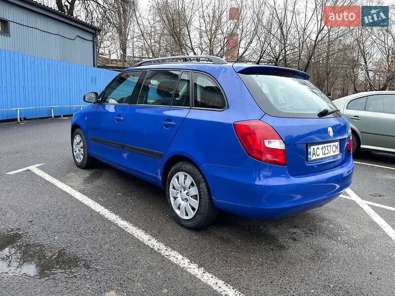 Універсал Skoda Fabia 2009 в Луцьку