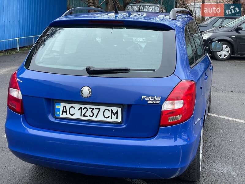Універсал Skoda Fabia 2009 в Луцьку