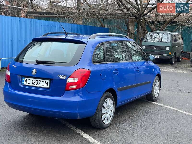 Універсал Skoda Fabia 2009 в Луцьку