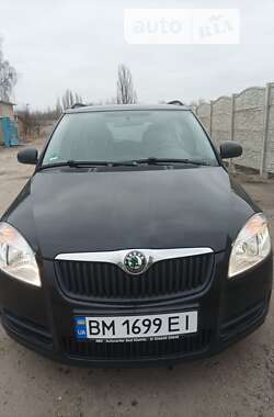 Універсал Skoda Fabia 2010 в Сумах