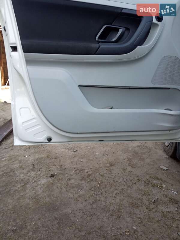 Універсал Skoda Fabia 2010 в Жовкві