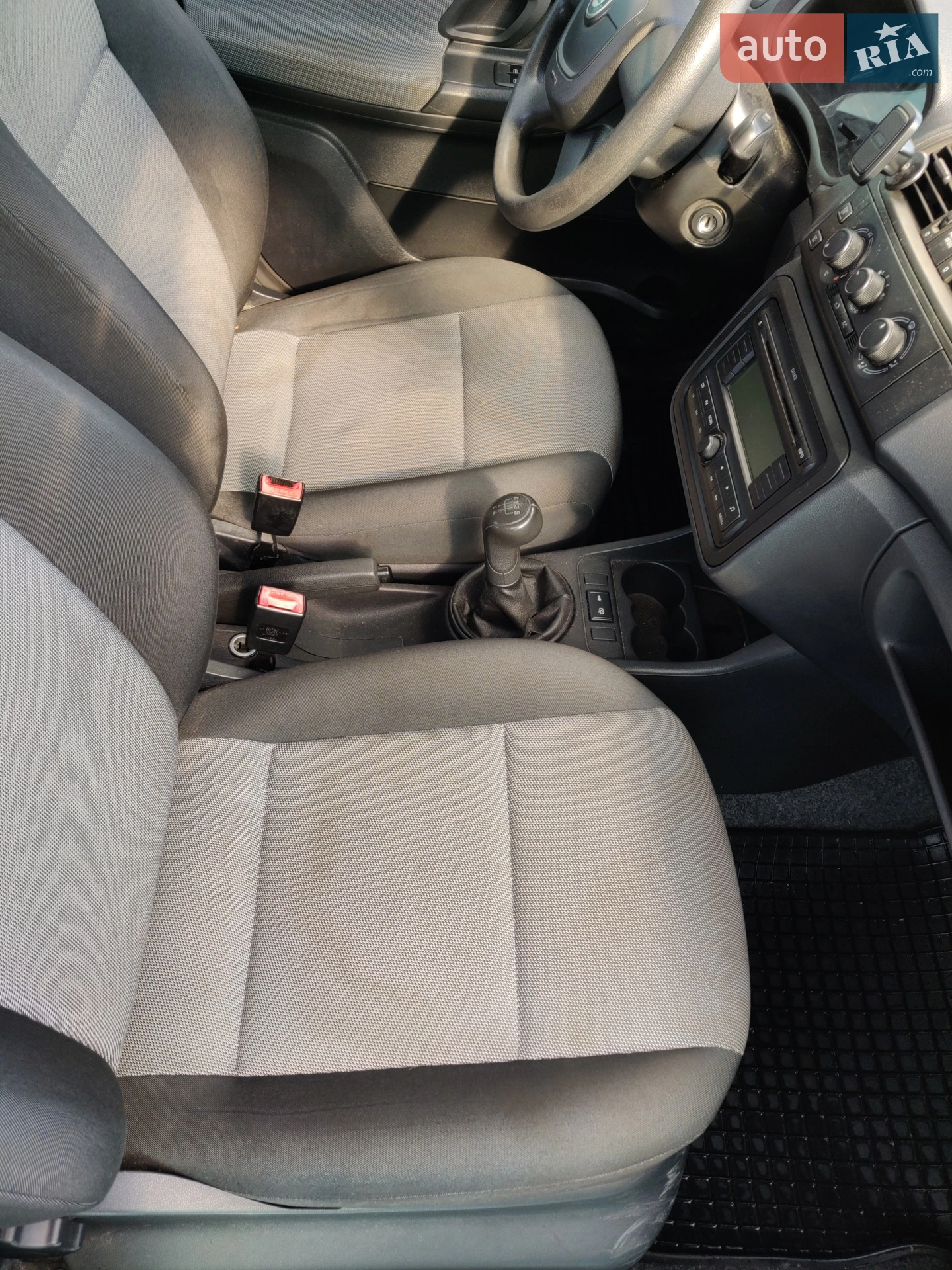 Skoda Fabia 2009 VIN TMBAA65J0A3071060 фото оголошення 50 з 86