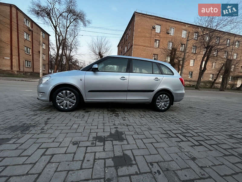 Універсал Skoda Fabia 2011 в Кривому Розі фото 2 Універсал Skoda Fabia 2011 в Кривому Розі