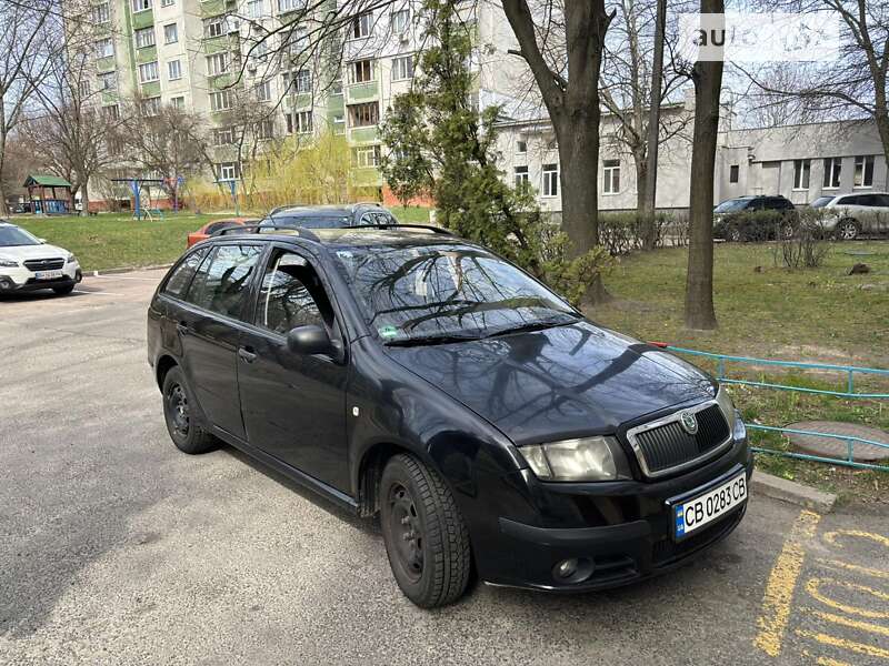 Универсал Skoda Fabia 2005 в Чернигове