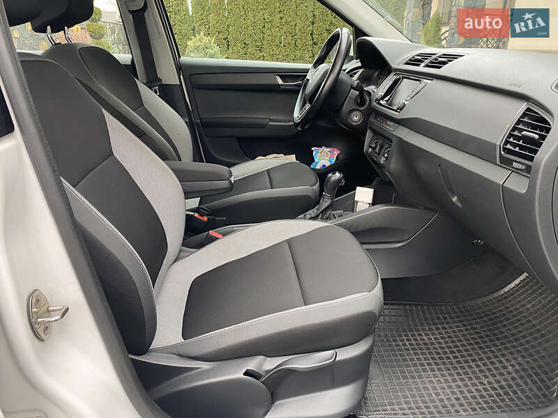 Універсал Skoda Fabia 2016 в Луцьку