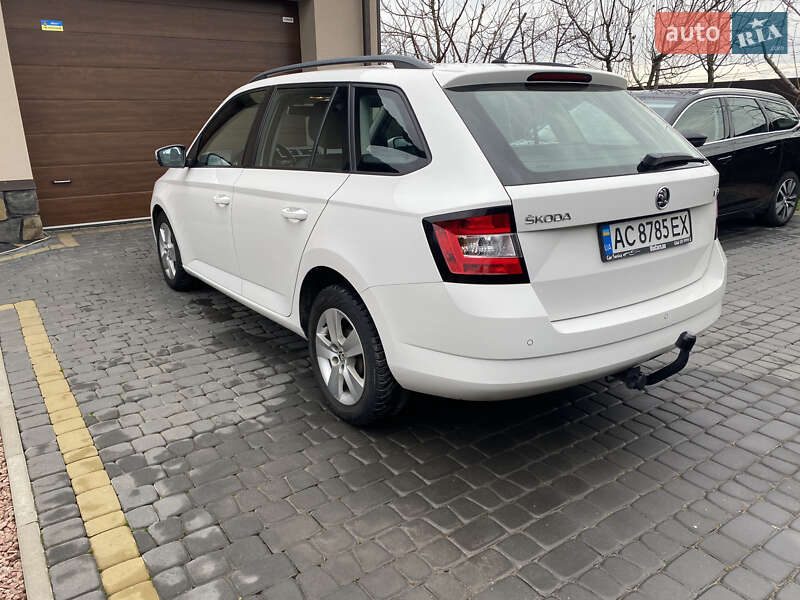 Універсал Skoda Fabia 2016 в Луцьку