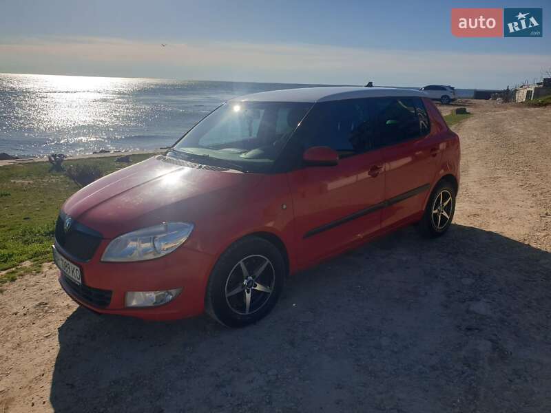 Хэтчбек Skoda Fabia 2011 в Черноморске