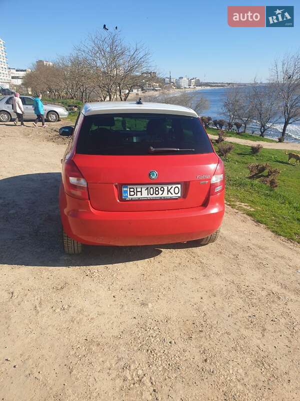 Хэтчбек Skoda Fabia 2011 в Черноморске