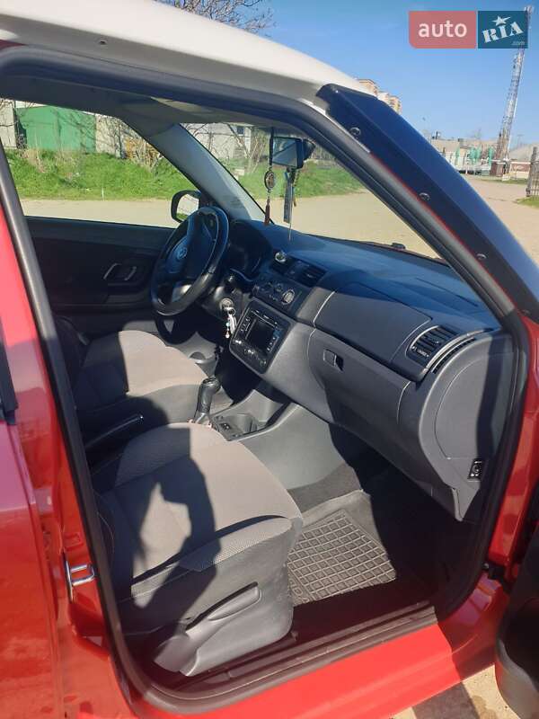 Хэтчбек Skoda Fabia 2011 в Черноморске