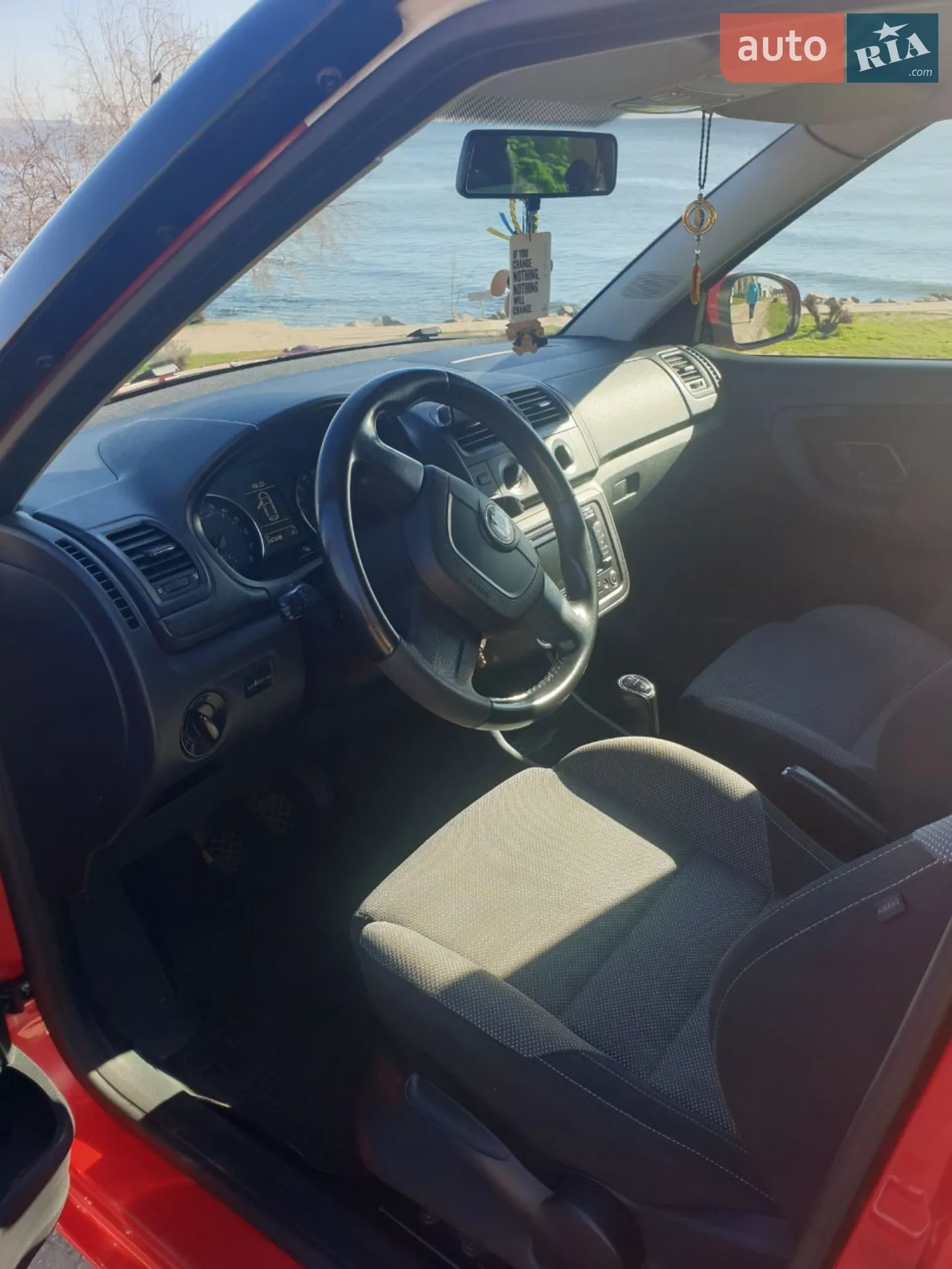 2011 Skoda Fabia - мініатюра 18