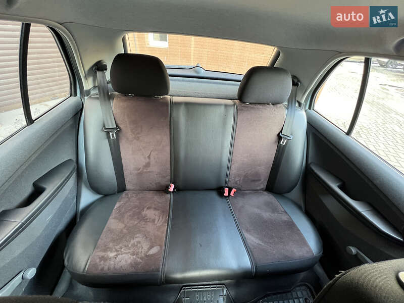 Хэтчбек Skoda Fabia 2002 в Хмельницком фото 15 Хэтчбек Skoda Fabia 2002 в Хмельницком