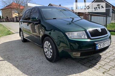 Хетчбек Skoda Fabia 2002 в Чернівцях