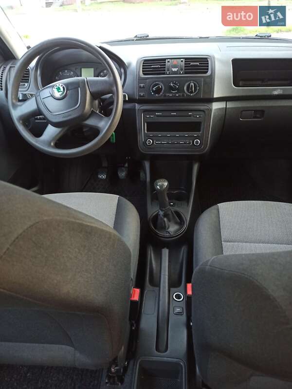 Універсал Skoda Fabia 2010 в Рівному